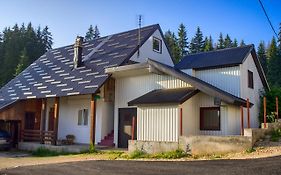 Guest house Jezera
